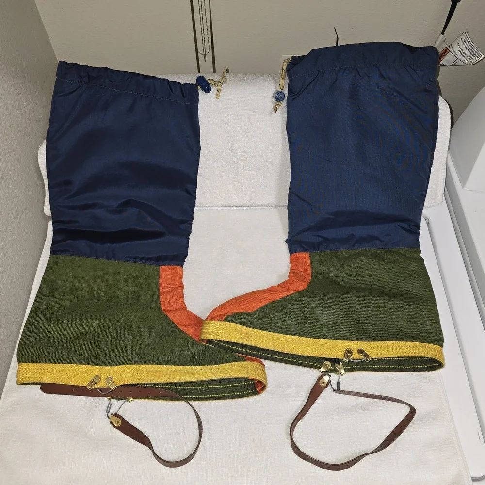 VTG 1970s Patagonia Chouinard Supergaiters Great Pacific Iron Works SZ 28 RARE